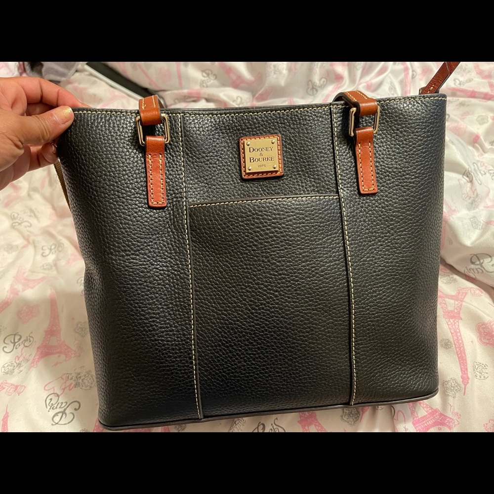 Dooney & Bourke pebble grain small Lexington purse